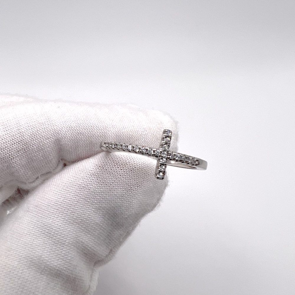 Sale $24 . 925 Sterling Silver Sideways Cz Cross Ring - Picture 5 of 17